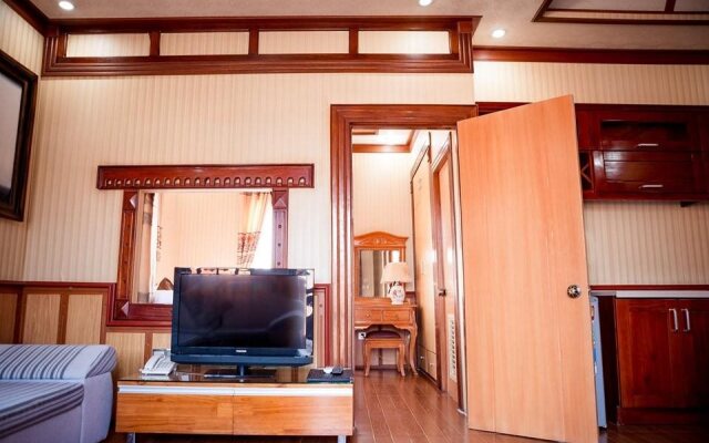 Hon Dau Resort