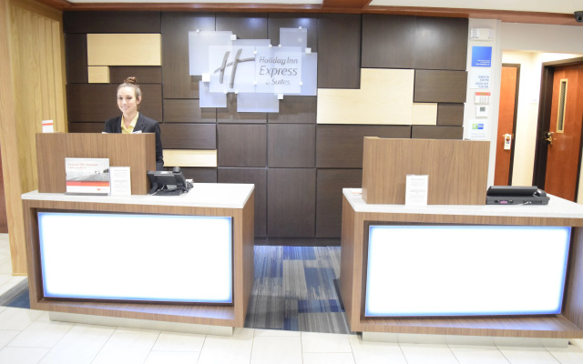 Holiday Inn Express & Suites Pensacola West I 10, An Ihg