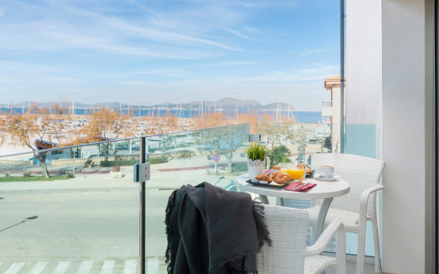 Som Llaut Boutique Hotel