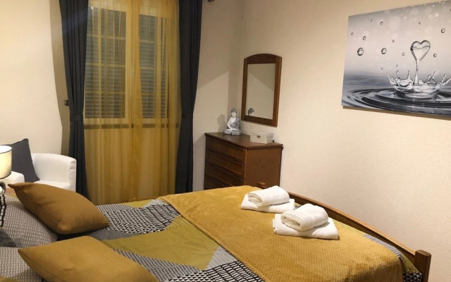 Penteada's Apartment - Charming & Trendy