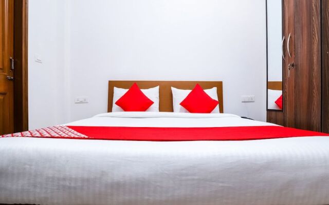 OYO Flagship 16840 Sky Height Residency