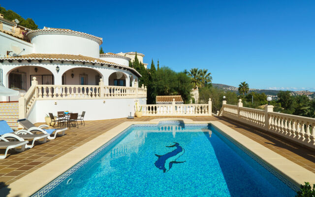 Villa Iris
