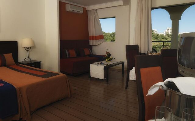 The Navigator - Palm Oasis Alvor