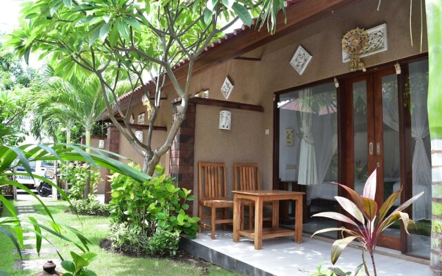 Menjangan Homestay