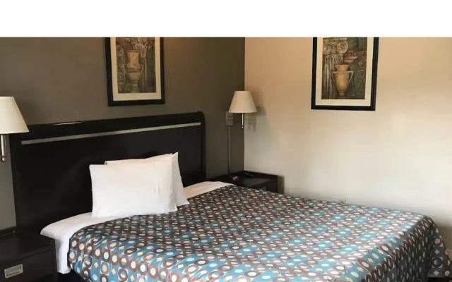 Rodeway Inn Ontario Airport Mills