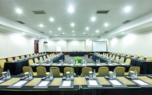 Singgasana Hotel Surabaya