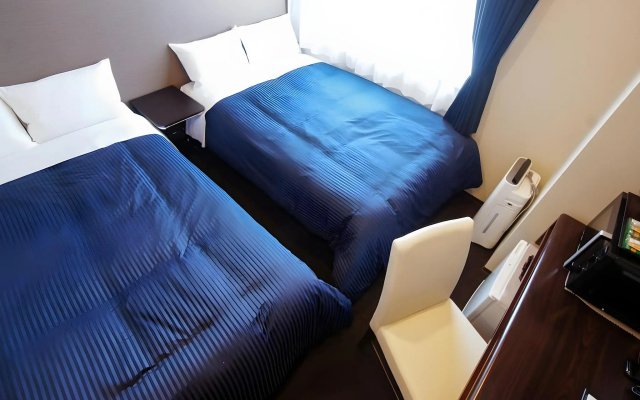 Hotel Live Max Yokohama Motomachi Ekimae - Image 5