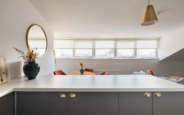The West Hampstead Retreat - Modern & Bright 1bdr Apartment