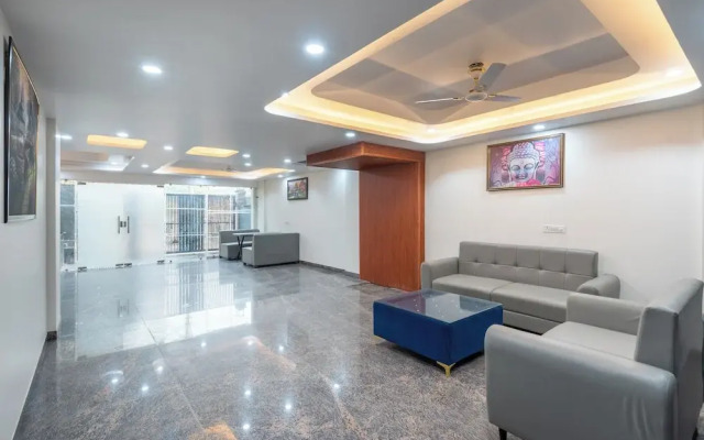 Saavi Hotel Sector- 45