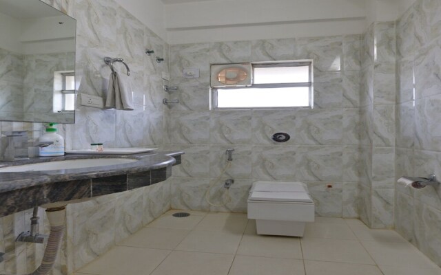 OYO 10909 Sunrise INN