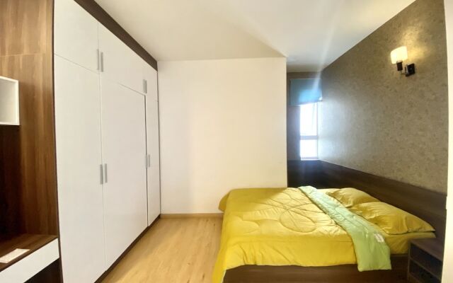 Diamond Sea Apartment