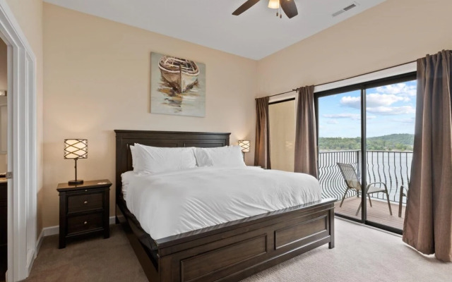 Premium 2 Bedroom Lake View Villa