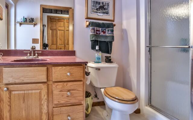 Pickerel Point Executive - 5 Br Home