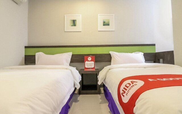 Nida Rooms Petchburi Crown 21 at Cubic Hotel