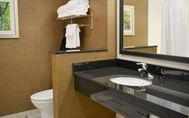 Fairfield Inn & Suites Canton South