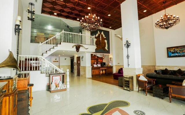 Seventeen Saloon Hotel
