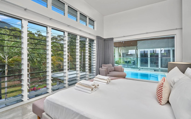 Canopy Views Luxury Holiday House Palm Cove