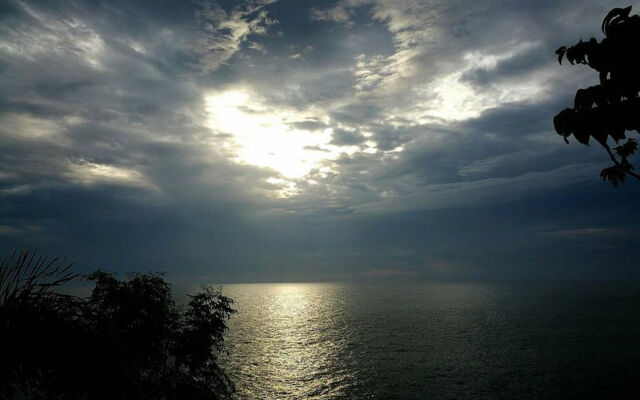 Ocean View Resort - Koh Sichang