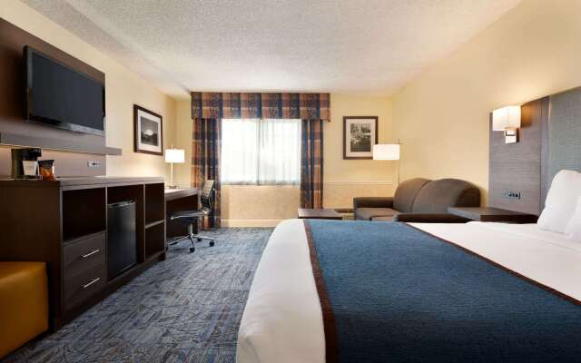 Ramada by Wyndham Spokane Airport