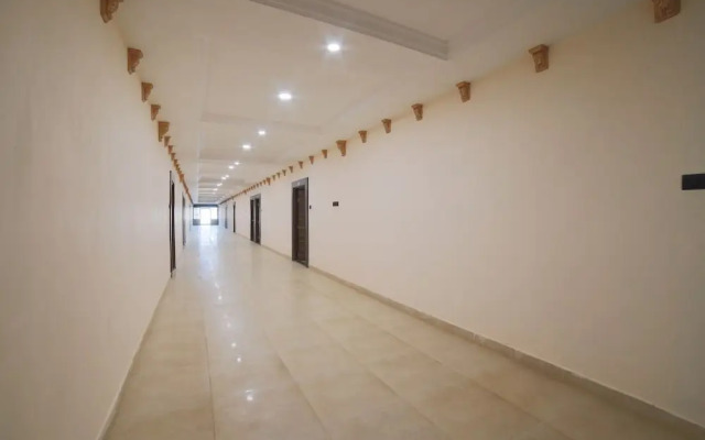 Oyo 37826 Rajmahal Khindsi Resort