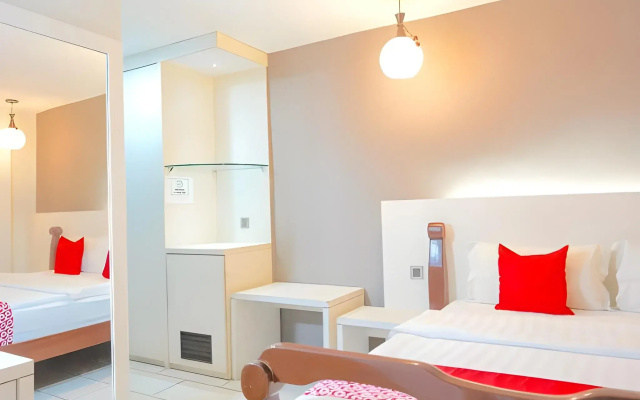 OYO 89411 900 Inn