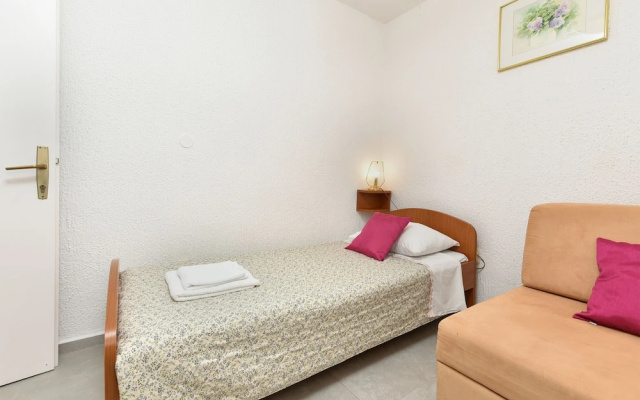 Welcoming Apartment With Garden