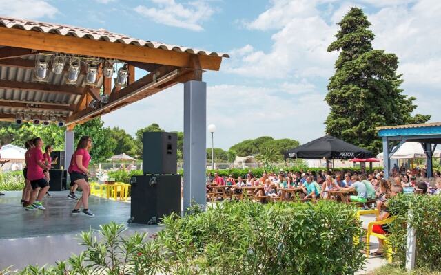 Luxury Chalet With air Conditioning 900 m. From the Beach