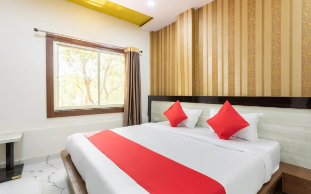 Flagship 27867 Savitri Regency