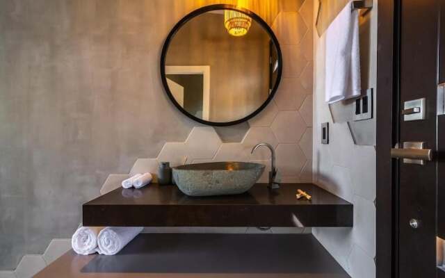 Mother Earth Vegan Hotel & Restaurant