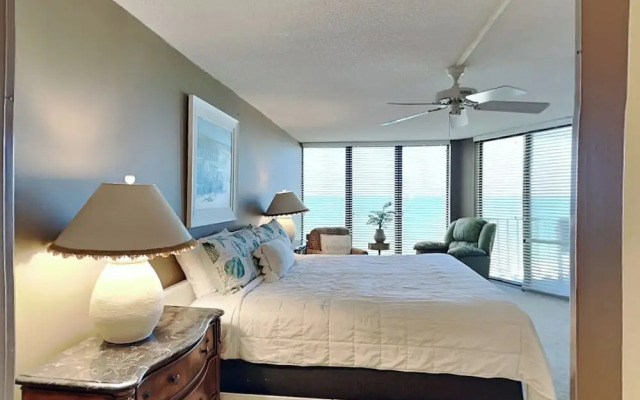 Edgewater Tower II #803