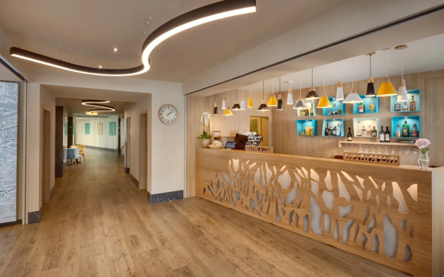 Hotel Clement
