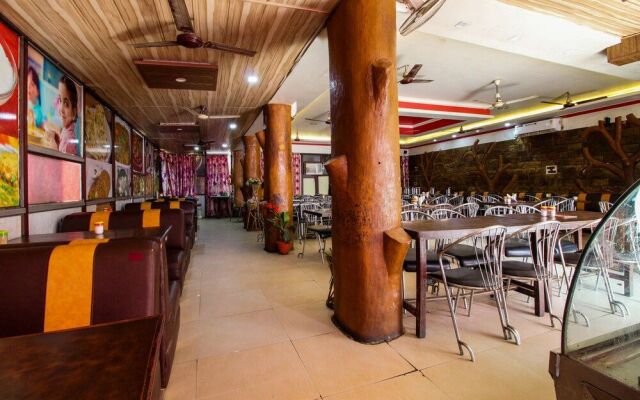 Capital O 44932 Hotel Basera