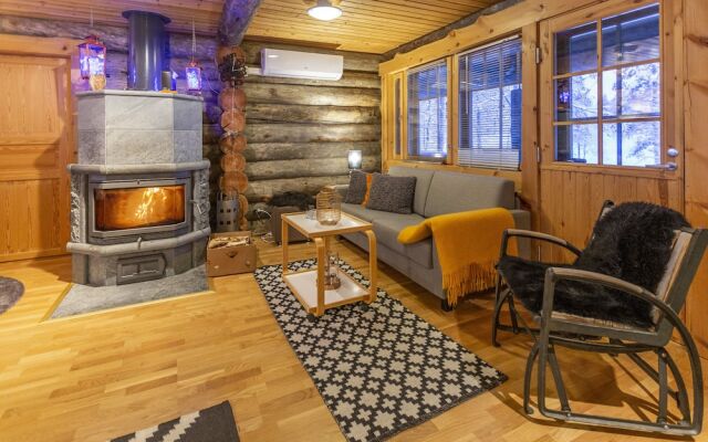 Kuukkeli Log Houses Villa Aurora (Pupula)