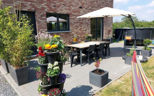 Holiday Home in Noiseux With Fenced Garden