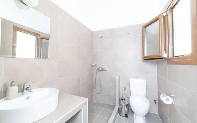 Agerino Studios & Apartments