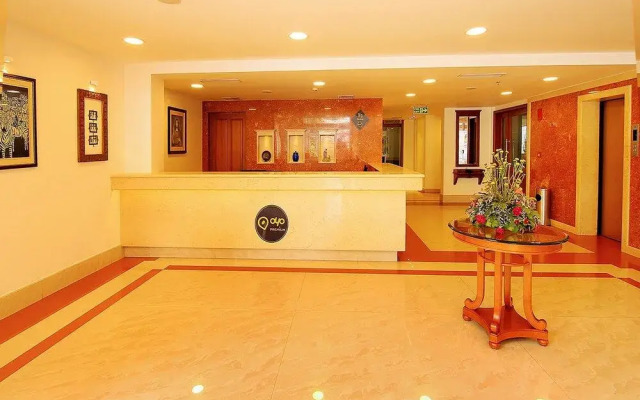 OYO Premium Alleppey Iron Bridge