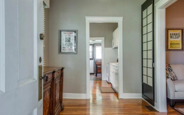 1BR Nashville Songwriters Paradise by RedAwning