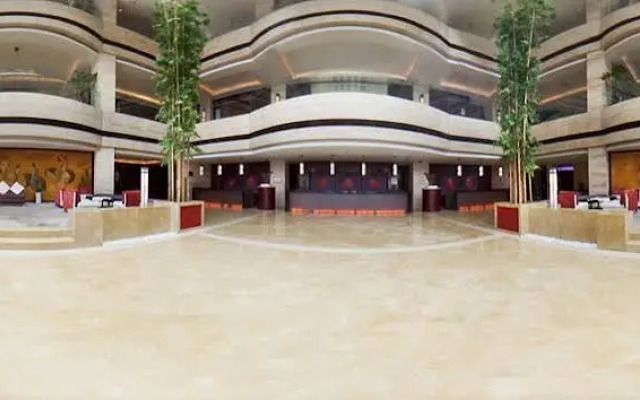 Crowne Plaza Shanghai Pudong by IHG