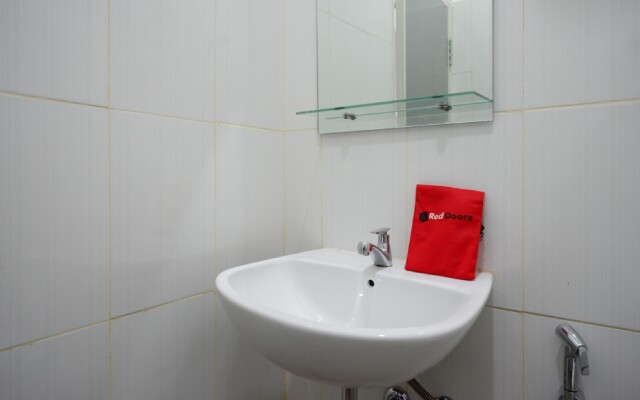 RedDoorz near Alun Alun Kaliwungu Kendal