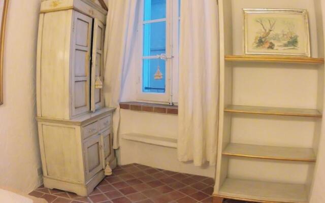 Maison du Lyon dOr - Centre Ville