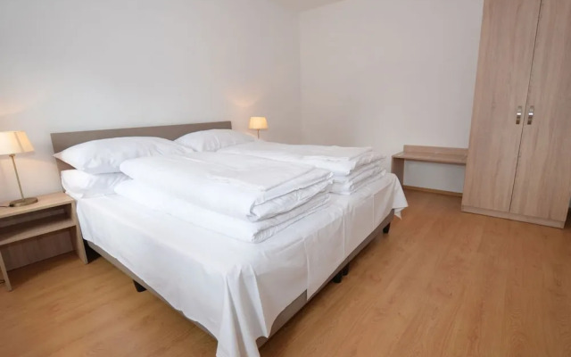 Modish Apartment in Nova Pec Near Lake