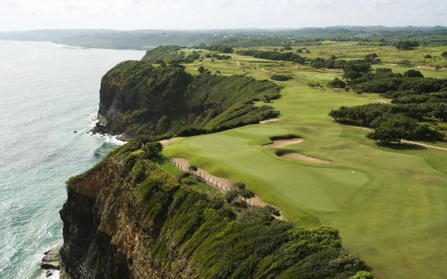 Royal Isabela