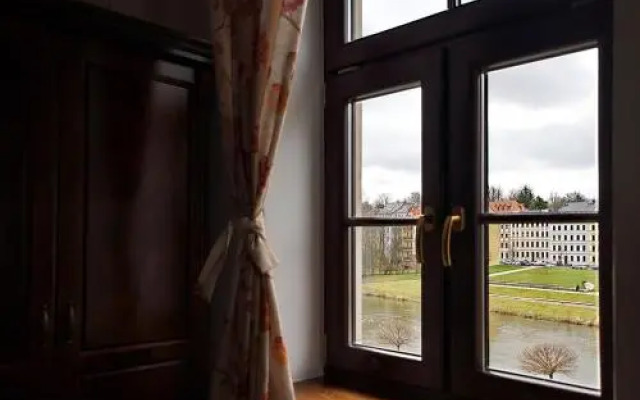 Hotelik & Restauracja Złota Kaczka
