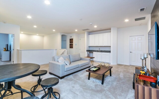 Solterra - 6025 Broad Oak Drive