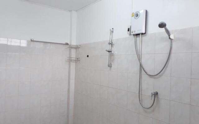 Mae Rampung Beach House