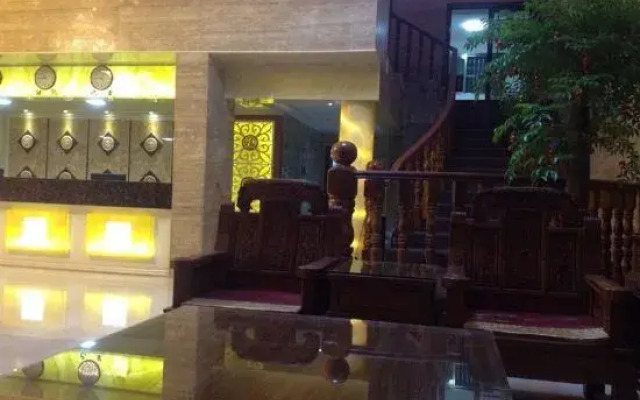 Jiaoling Shun'an Hotel