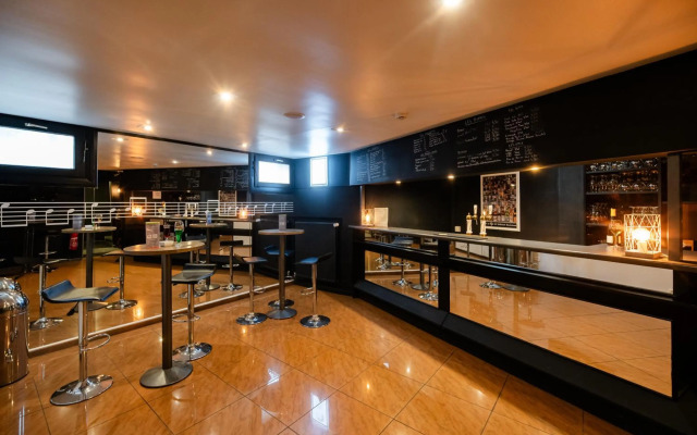Logis Hotel Restaurant des Acacias Lille Tourcoing