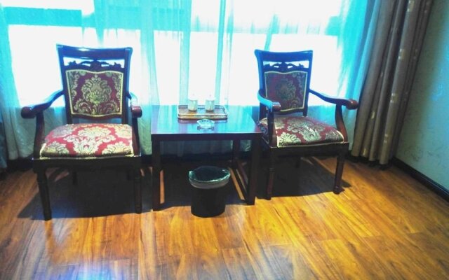 Huachen Hotel (Xi'an Bell Tower East Street Mingchengqiang)