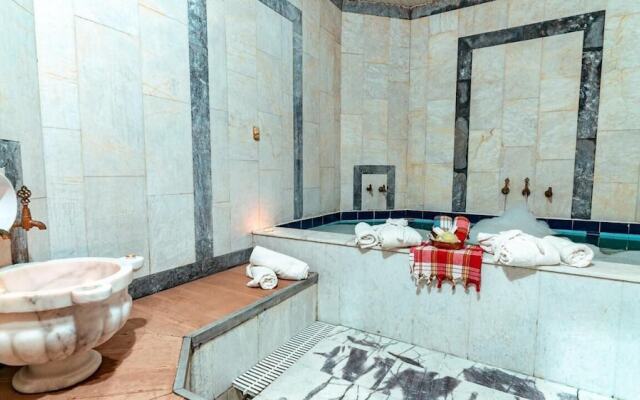 Queen Thermal Resort Hotel & Spa