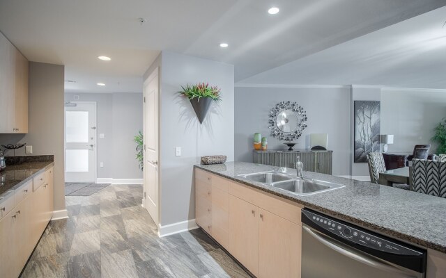 Sea Breeze 1011 Penthouse